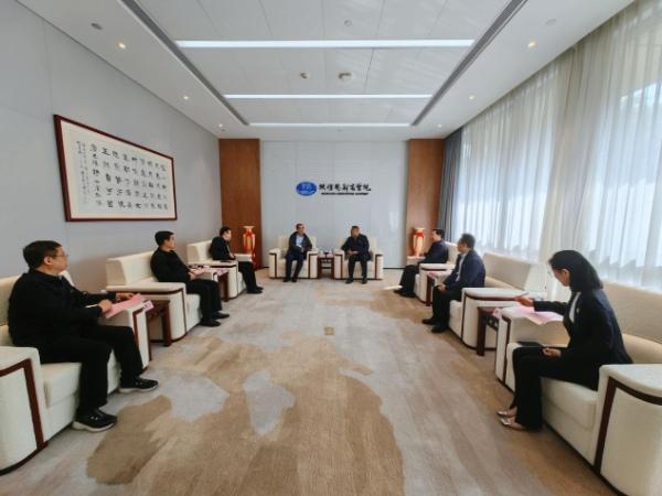 國家能源集團(tuán)陜西電力有限公司黨委書記、董事長何深一行參訪陜煤思創(chuàng)高管院